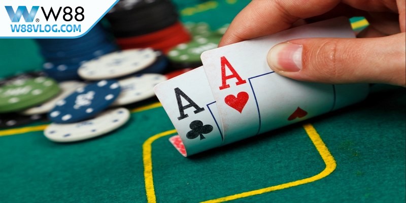 Đừng ngần ngại "Fold" (Bỏ bài) khi bài yếu để thắng nhanh